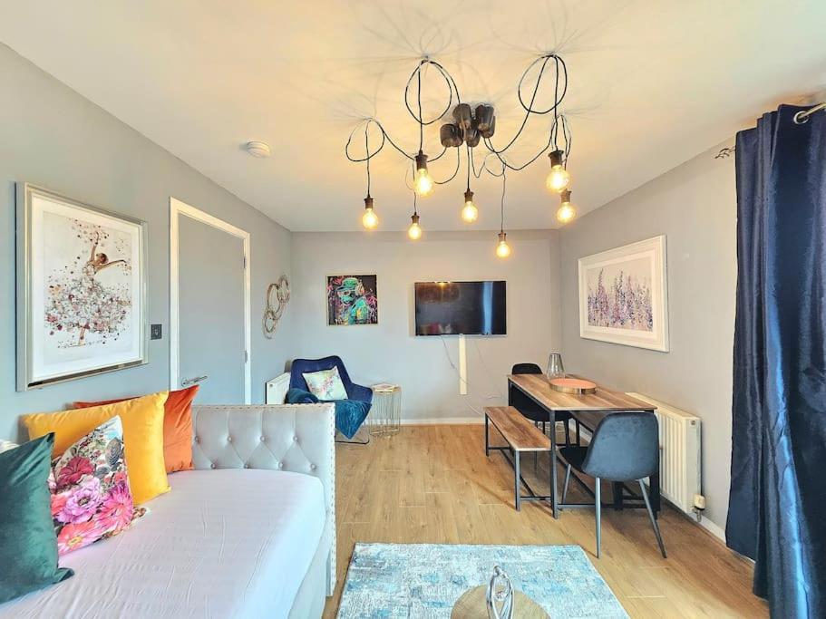 Apartmán 4 Separate Beds, Sleeps 6, Beautiful 2 Bed Apt Edinburgh Exteriér fotografie